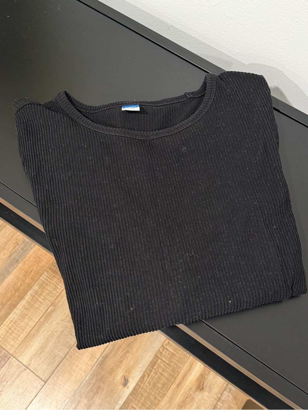 Old Navy Ribbed Long Sleeves - Picture 2 of 6